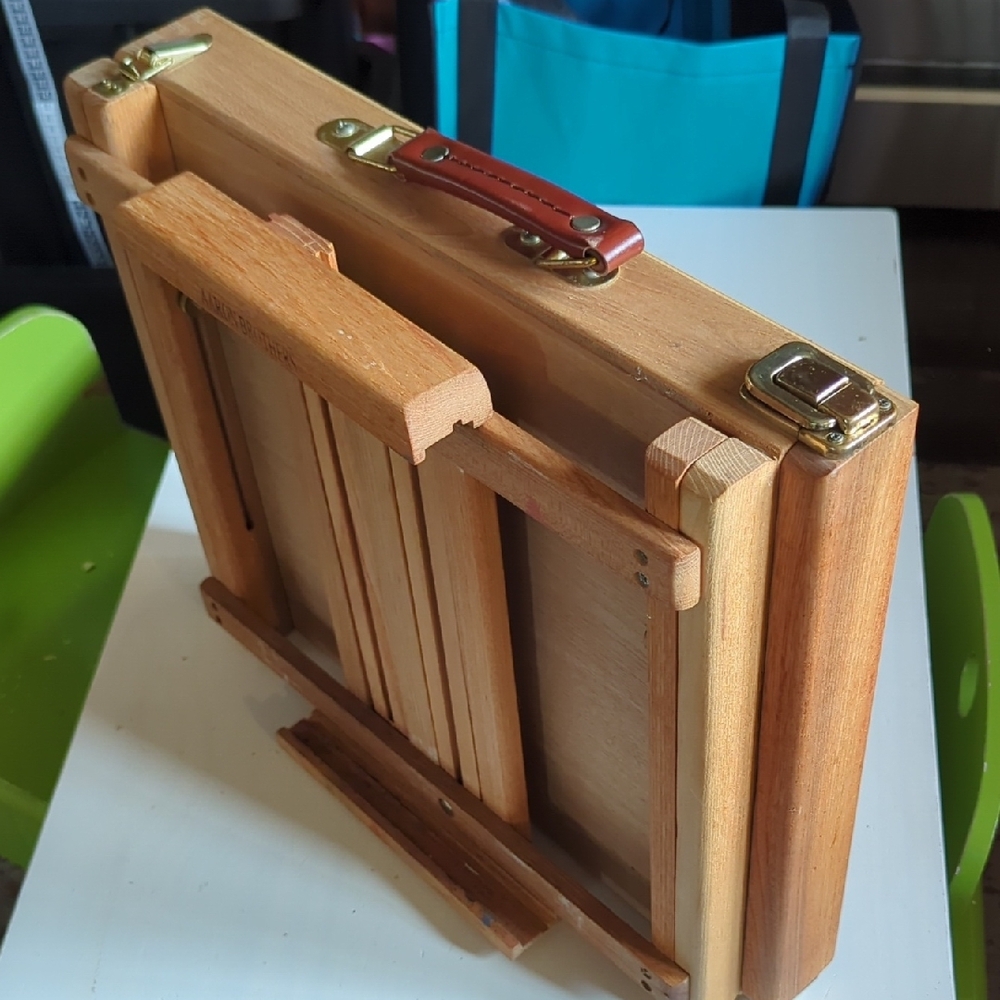 Aaron Brothers Wooden Tabletop Easel - Picture 4 of 6